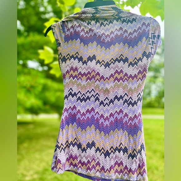 Purple Funky Print Top XS Jennifer Lopez Stretchy Soft Fun Short Sleeve Shirt - Picture 10 of 12